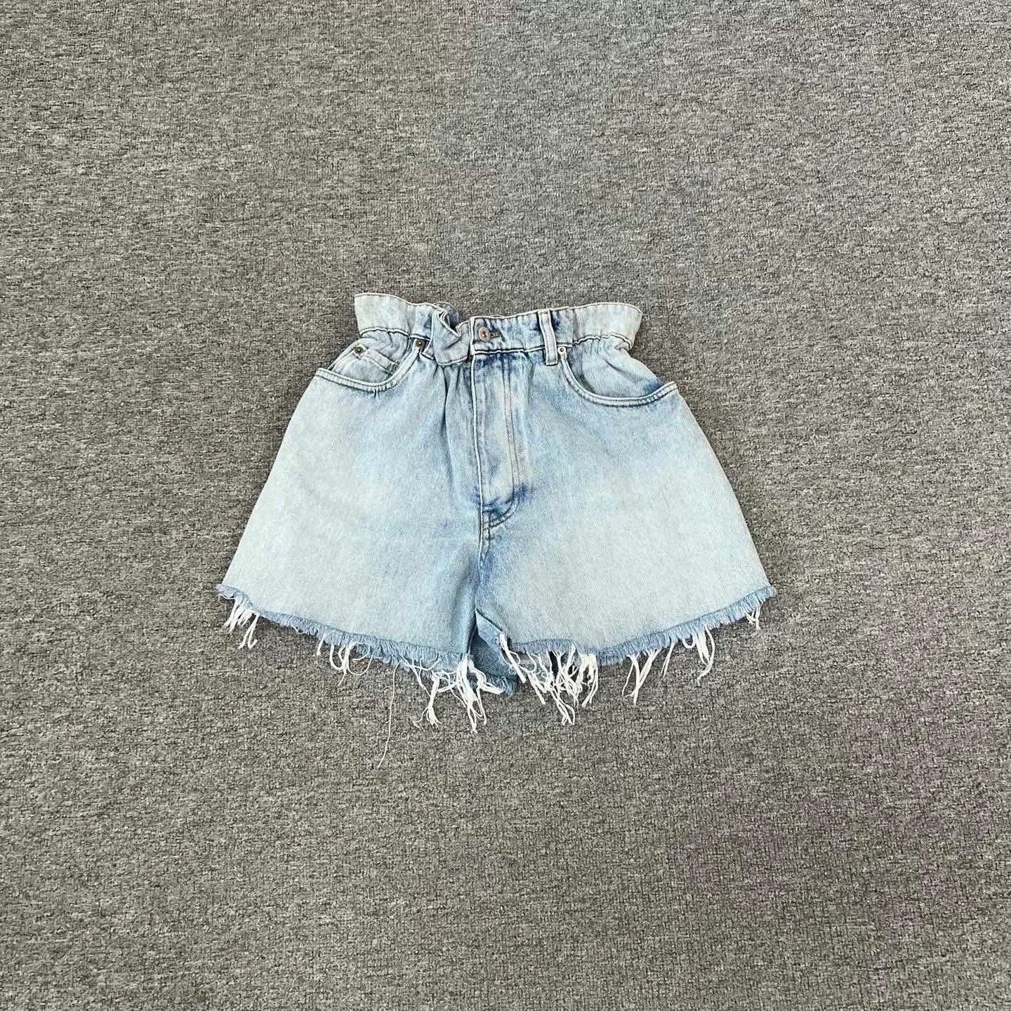 Miu Miu Miu Miu 22SS Denim Shorts Size 27" / US 4 / IT 40 - 1 Thumbnail