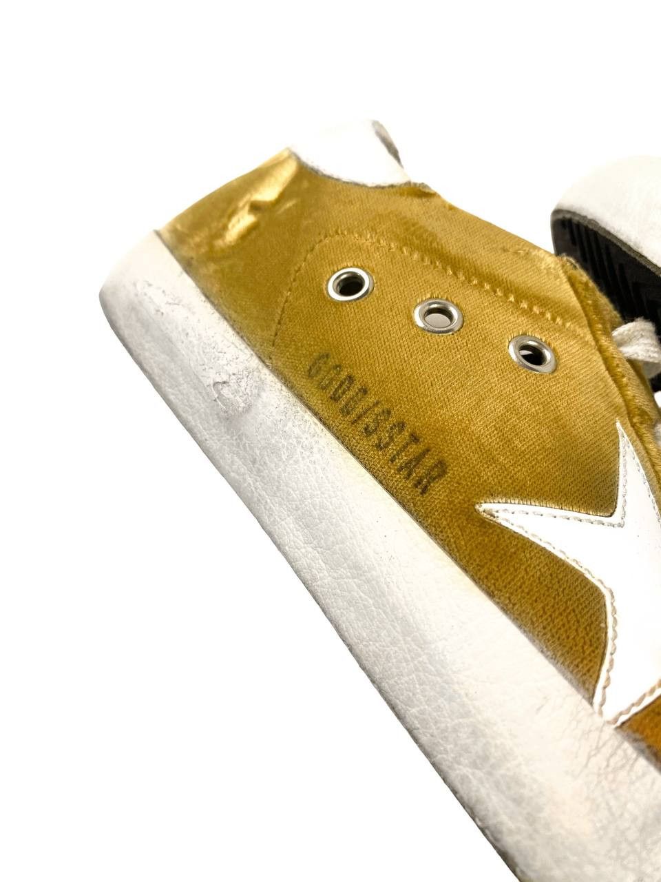 Golden Goose Gold velour sneakers size 39 Italy 🇮🇹