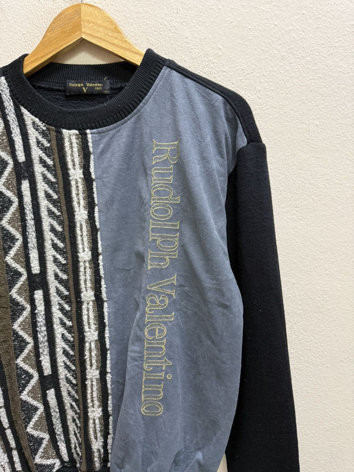 Valentino Vintage Rudolph Valentino Knit Sweatshirt Size US S / EU 44-46 / 1 - 18 Thumbnail