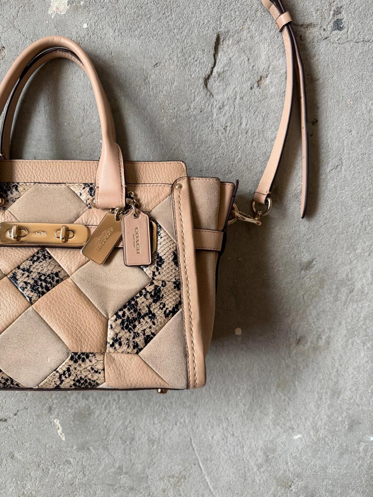 Coach Coach 2Way Swagger Embossed Patchwork Shoulder Bag Beige Size ONE SIZE - 5 Thumbnail