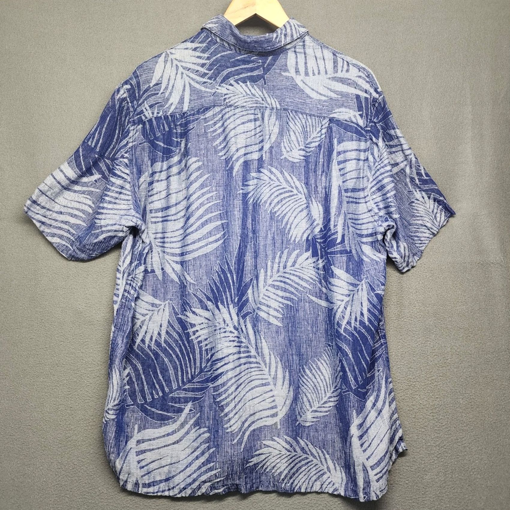 Tasso Elba Tasso Elba Island Shirt XL Men Blue Silk Linen Short Sleeve Button-Up Floral Button-Up Shirt Size US XL / EU 56 / 4 - 2 Thumbnail