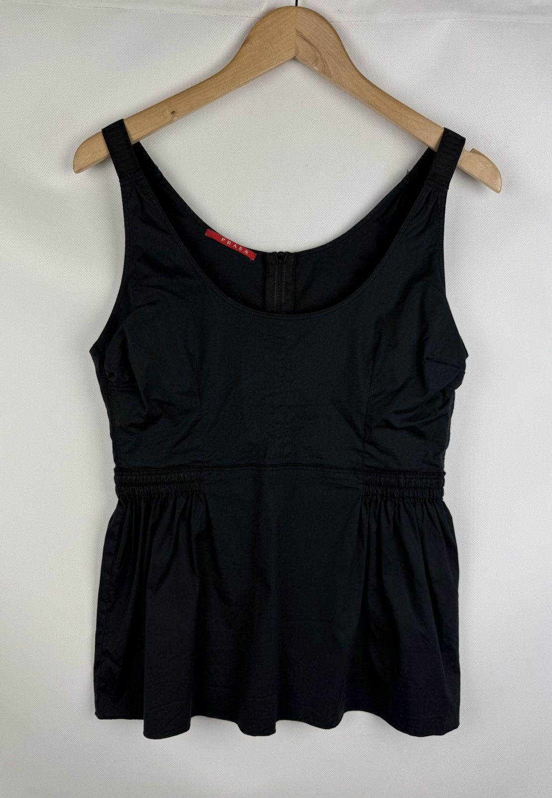 Prada × Vintage Prada Ladies Sleeveless Tank Top Blouse Size 44 Size M / US 6-8 / IT 42-44 - 1 Thumbnail