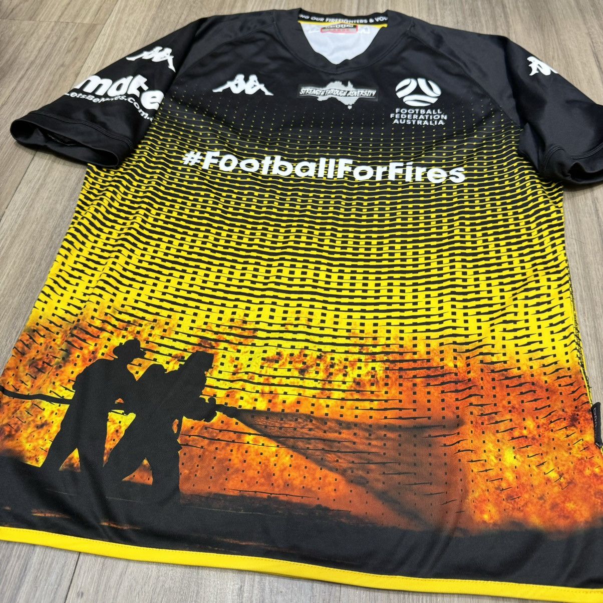 Kappa Football for fires 2020 special jersey Size US L / EU 52-54 / 3 - 3 Thumbnail