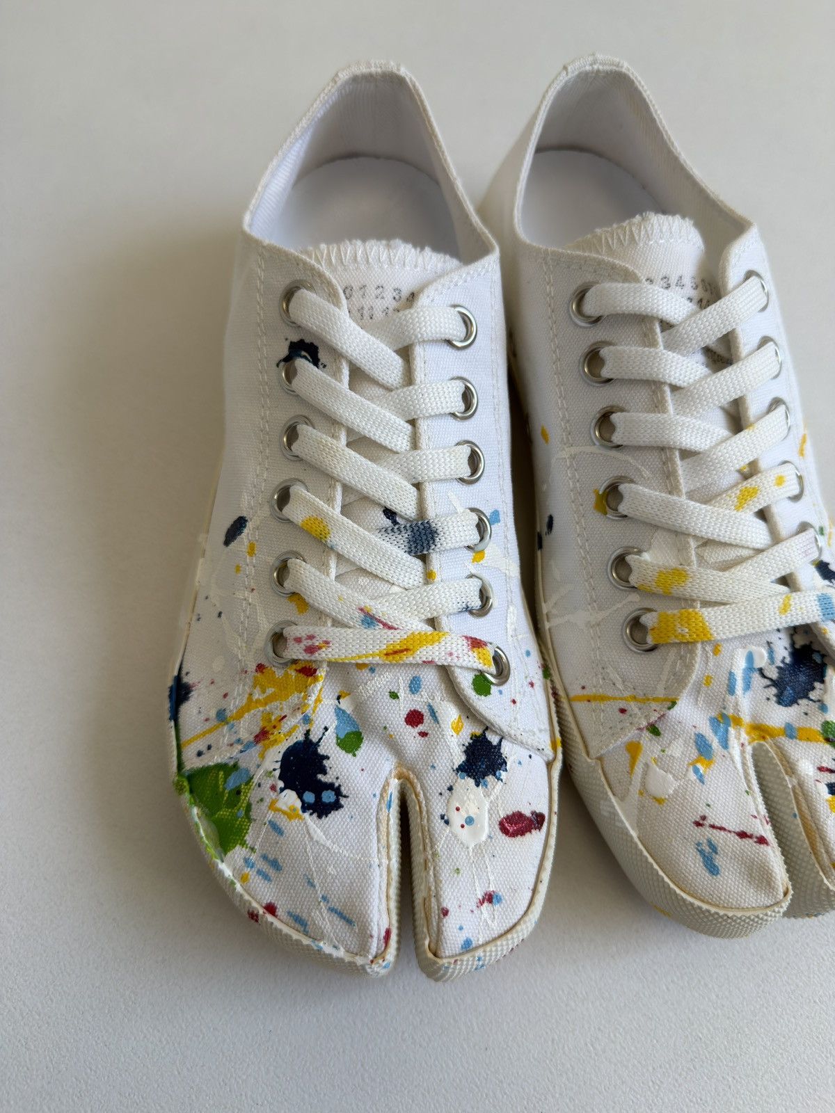 Maison Margiela S/S 19 ‘Paint Splat’ Canvas Tabi Sneakers Size US 7 / IT 37 - 6 Thumbnail