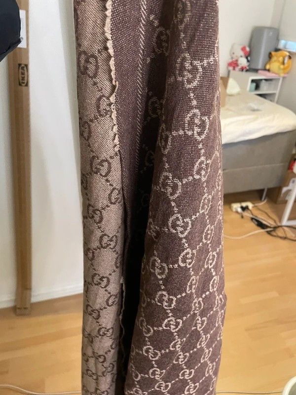 Gucci Gucci Scarf GG Monogram Logo Brown and Beige Two-tone Wool Size ONE SIZE - 2 Thumbnail