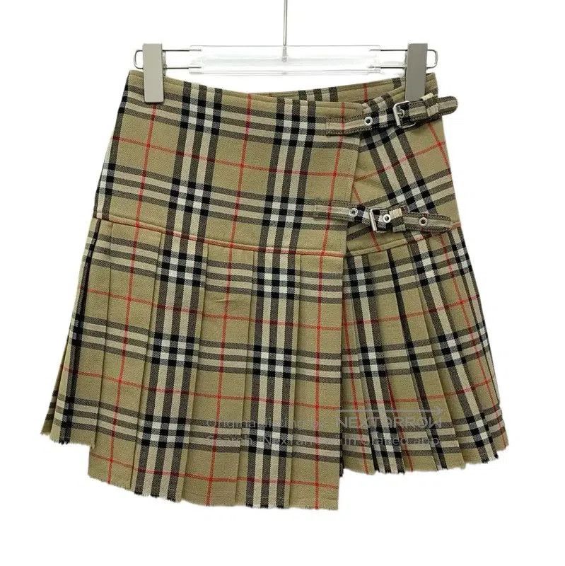 Burberry Burberry Brown Wool Women's Skirt. Size 23" - 1 Thumbnail