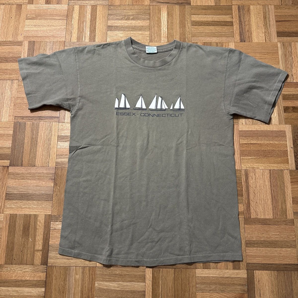 Vintage Vintage Essex Connecticut tee Size US L / EU 52-54 / 3 - 1 Thumbnail