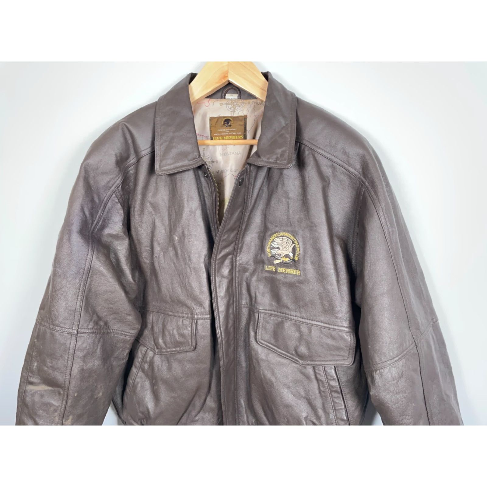 Vintage VINTAGE North American Hunting Club Leather Jacket Men XL Brown Lifetime Member Bomber Jacket Full Zip Pockets Size US XL / EU 56 / 4 - 4 Thumbnail