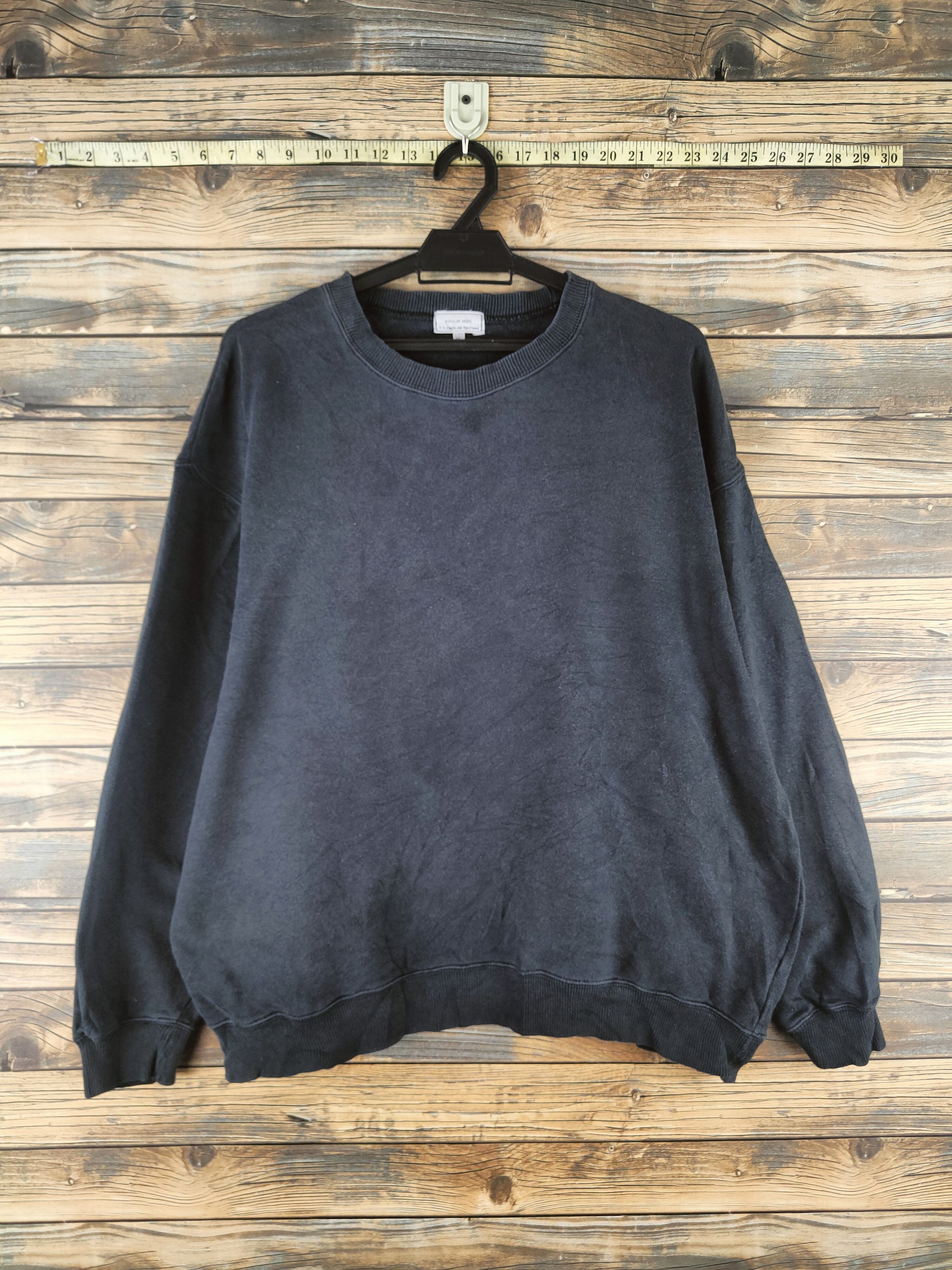 Japanese Brand Vintage Plain Faded Popular Model Black Sweatshirts Size US XL / EU 56 / 4 - 1 Thumbnail