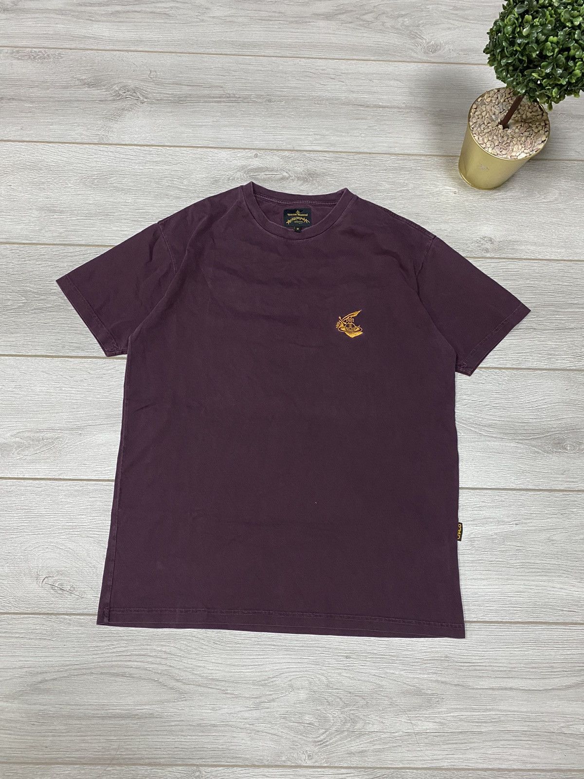Vivienne Westwood Vivienne Westwood 🍇 vintage CHAOS t-shirt arm cutlass Size US M / EU 48-50 / 2 - 1 Thumbnail
