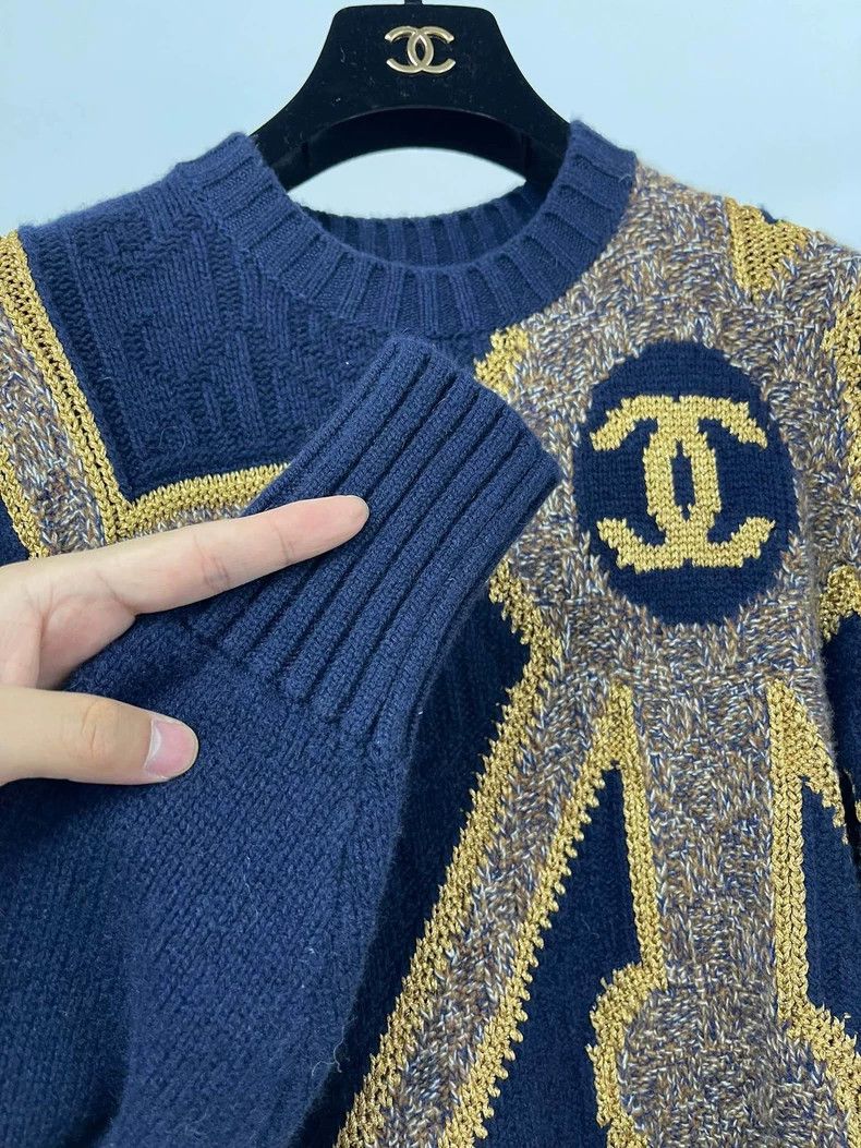 Chanel Chanel Women's Castle High-end Workshop Knitted Sweater Size XXS / US 00 / IT 34 - 3 Thumbnail