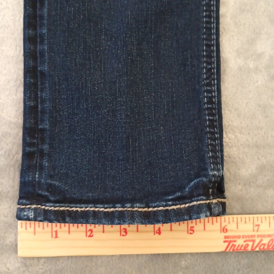 Silver Jeans Co. Silver Avery Straight Jeans Womens Size 26 Blue Dark Mid Rise Stretch 25x29 Size 26" / US 2 / IT 38 - 6 Thumbnail