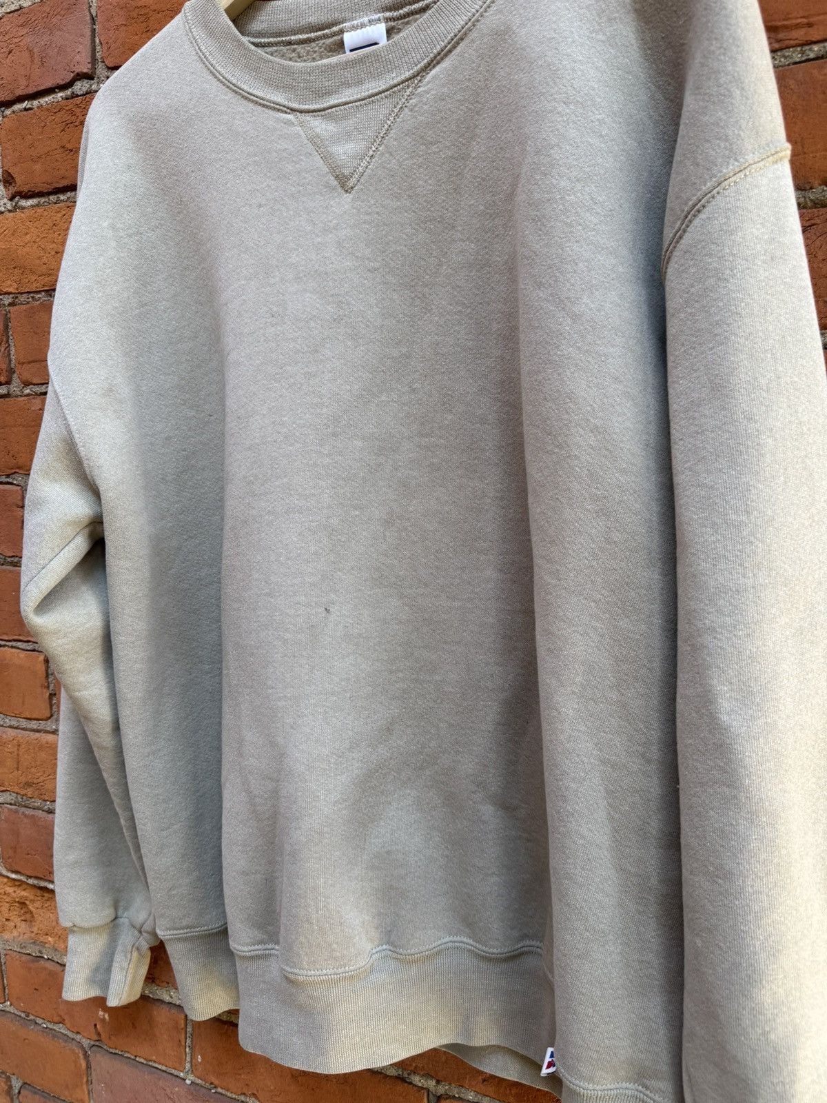 Russell Athletic × Vintage Vintage 90s Russell Athletics Crewneck Sweatshirt Size US L / EU 52-54 / 3 - 2 Thumbnail
