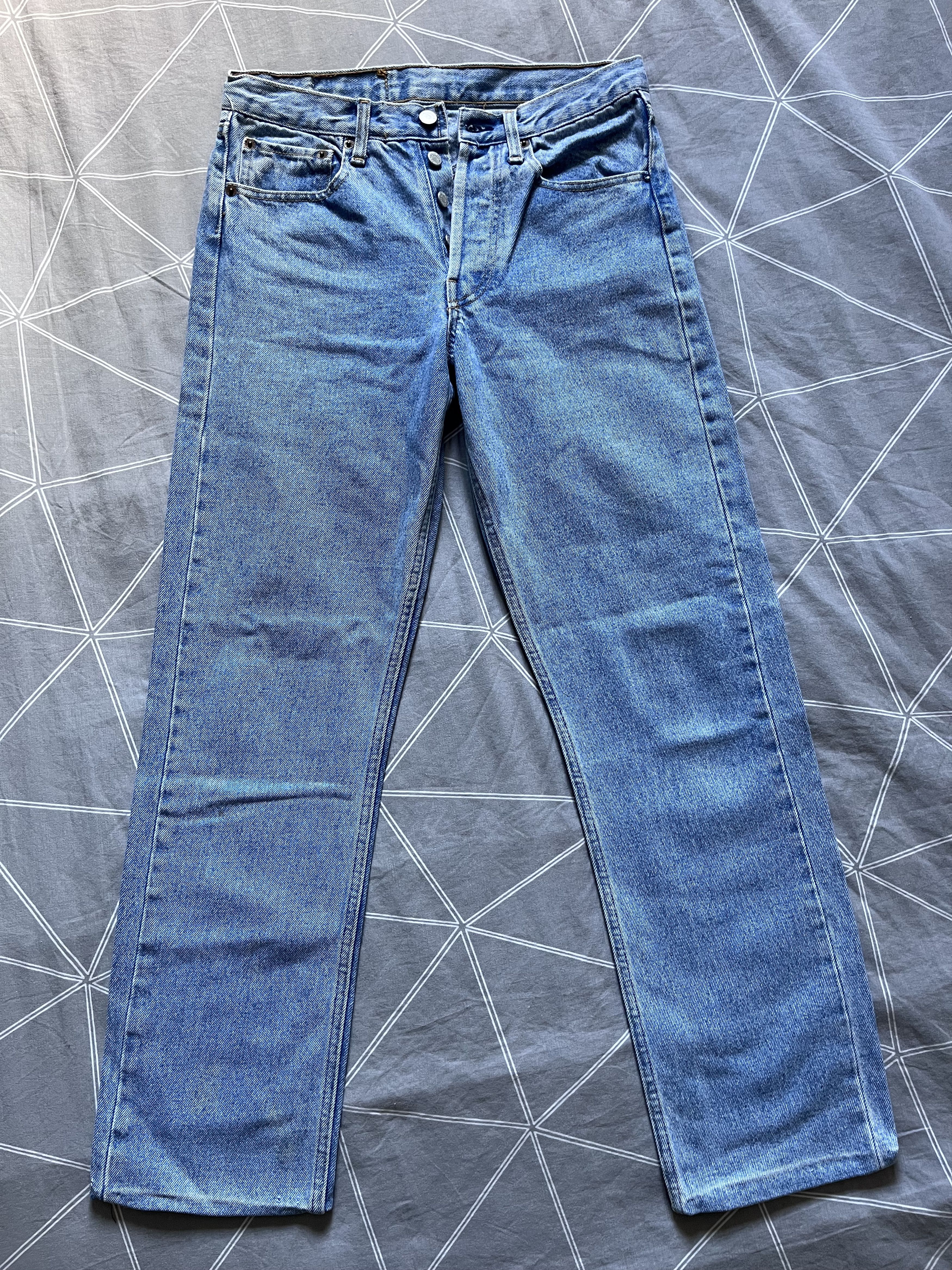 Levi's Levi’s 501 Men’s Jeans W30 L36 –USA 1993 – Blue – Vintage Size US 30 / EU 46 - 1 Thumbnail