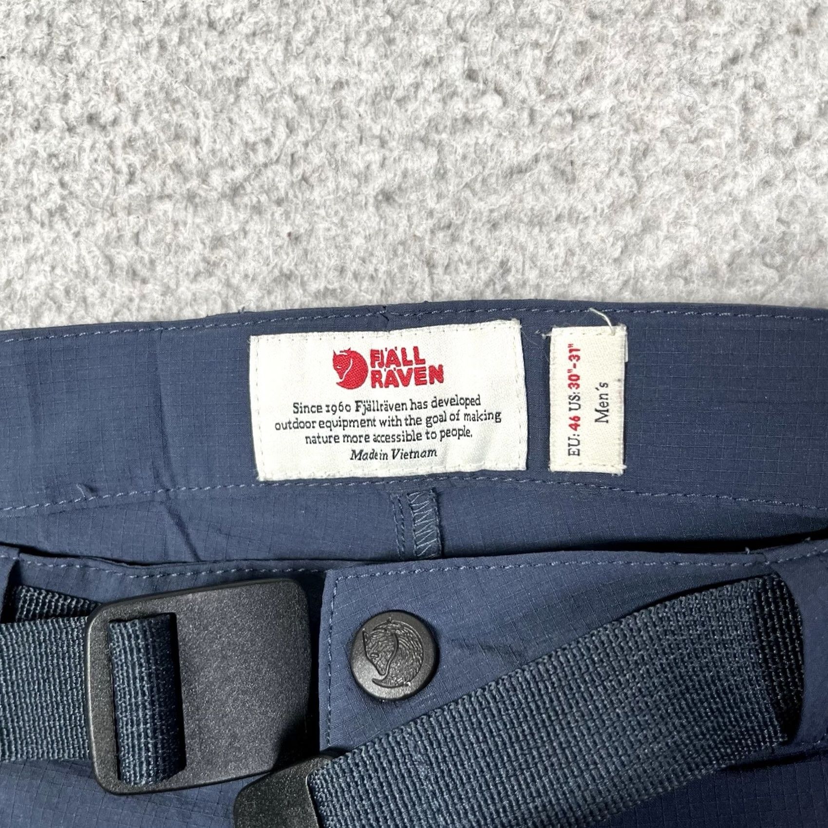 Vintage Fjällräven Shorts Mens 30 Blue Belted Adjustable Waist Hiking High Coast Pockets Cargo Pocket Size US 30 / EU 46 - 2 Thumbnail