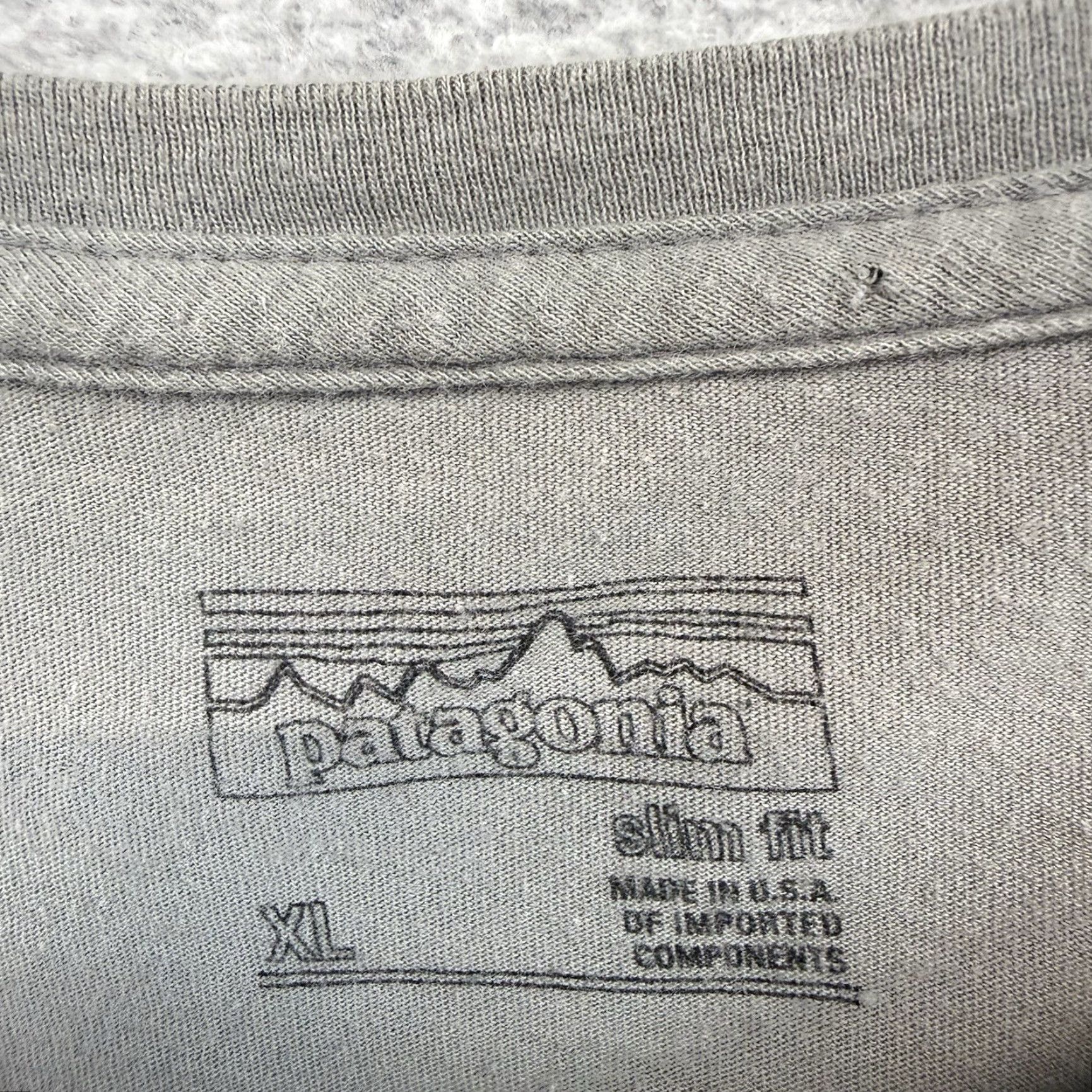 Patagonia VINTAGE Patagonia Live Simply T-Shirt XL Mens Gray Cotton Jersey Logo Short Sleeve Crew Neck 10355 Size US XL / EU 56 / 4 - 3 Thumbnail