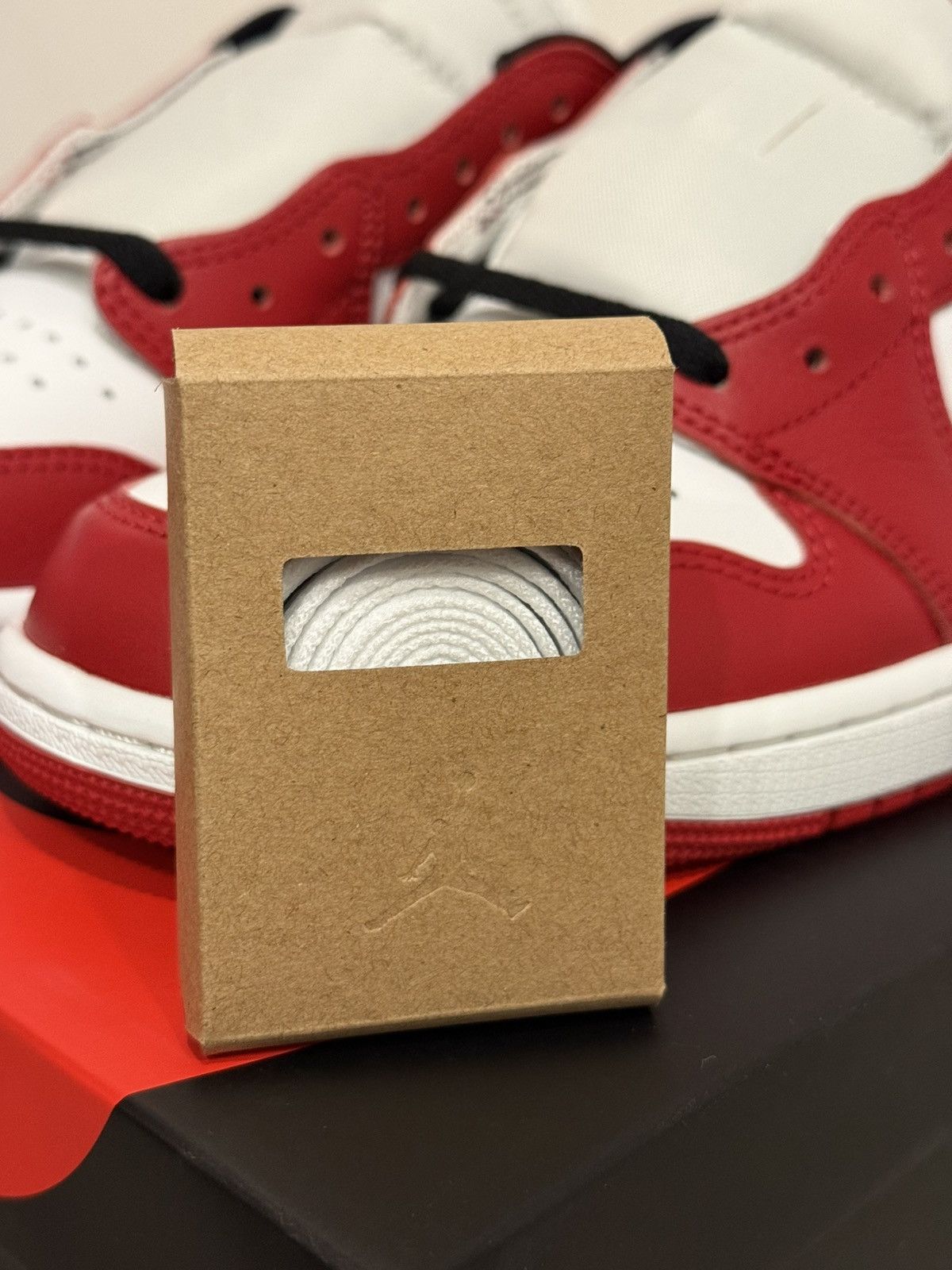 Jordan Brand Air Jordan 1 Retro Low OG Chicago Varsity Red Black White 12 Size US 12 / EU 45 - 9 Thumbnail