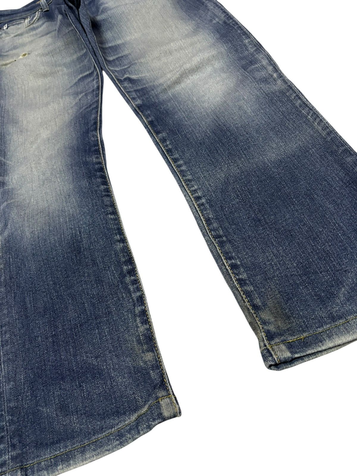 Edwin Vtg Edwin Japan Faded Distressed Jeans Size US 29 - 3 Thumbnail