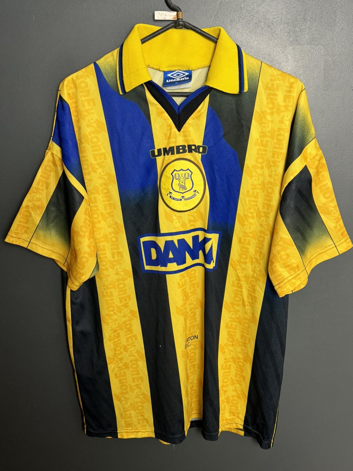 Umbro Everton 96/97 Away Football Jersey Size US XL / EU 56 / 4 - 1 Thumbnail