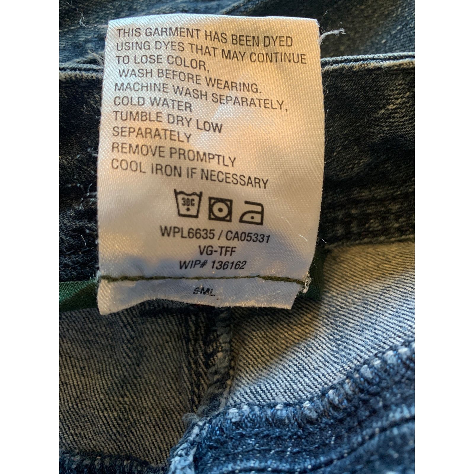 Woolrich Woolen Mills Woolrich Women's Size 12 Jean Capri Blue Indigo Wash Denim Size 34" / US 12 / IT 48 - 4 Thumbnail