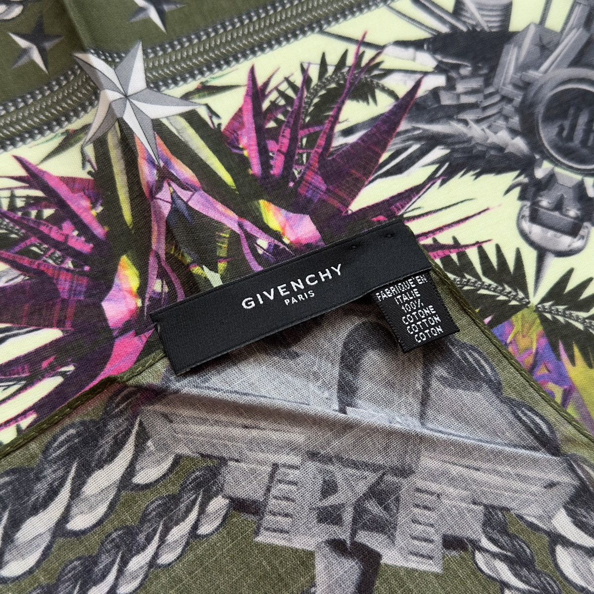 Givenchy Givenchy S/S 2012 Birds of Paradise Bandana Size ONE SIZE - 3 Thumbnail