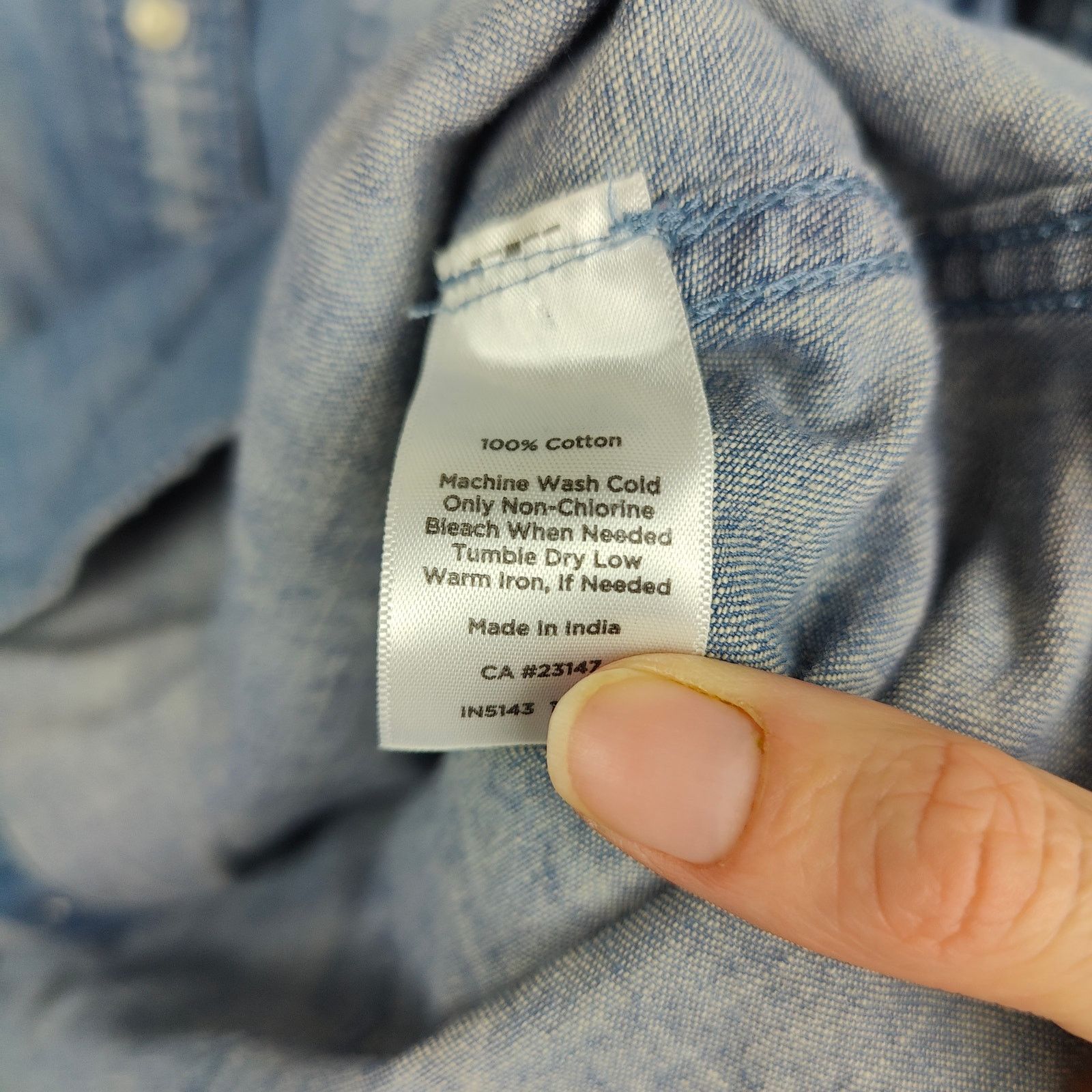 Other Talbots Denim Button Up Shirt Womens Medium Blue Lightweight Size M / US 6-8 / IT 42-44 - 6 Thumbnail