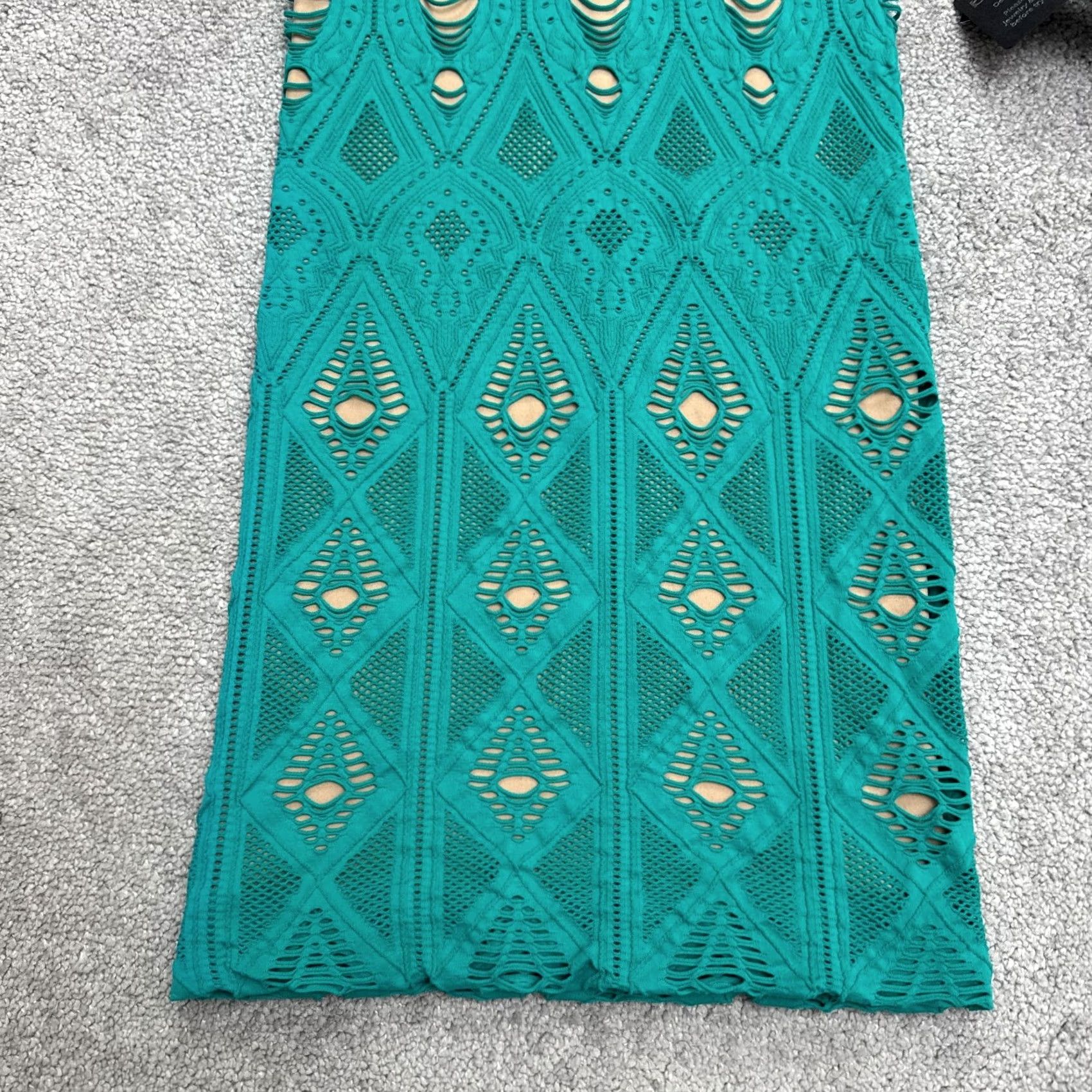 Bebe NWT BeBe Lace Geometric Crochet Bodycon Dress Petite Womens Small US Size Size S / US 4 / IT 40 - 5 Thumbnail