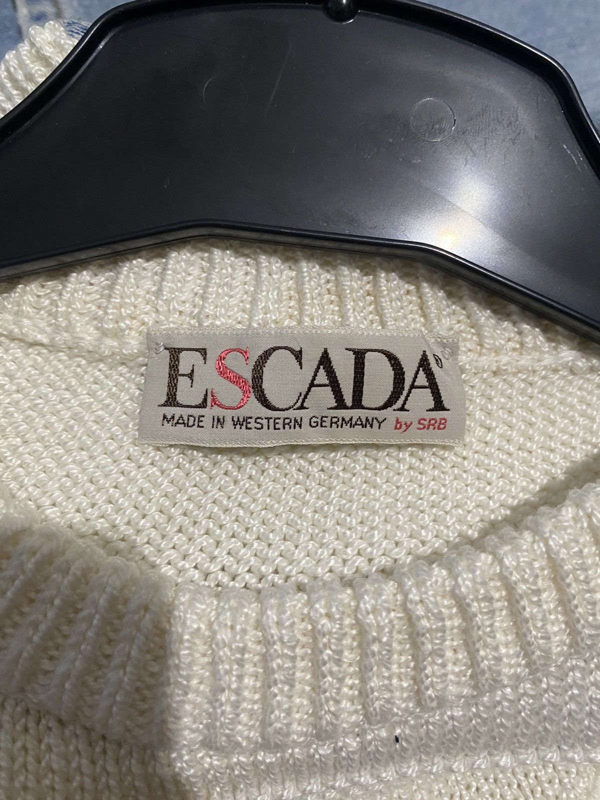 Escada × Vintage Escada Vintage Sweater 36/S Embroidered Butterfly jumper y2k Size XS / US 0-2 / IT 36-38 - 6 Thumbnail