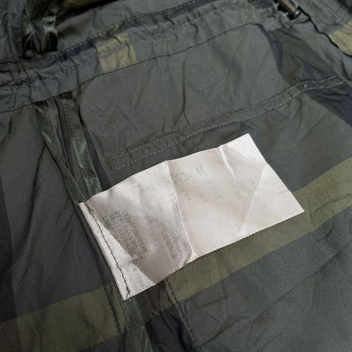 Burberry Authentics Burberry Britt Coat Jacket Tartan Patern Size M / US 6-8 / IT 42-44 - 12 Thumbnail