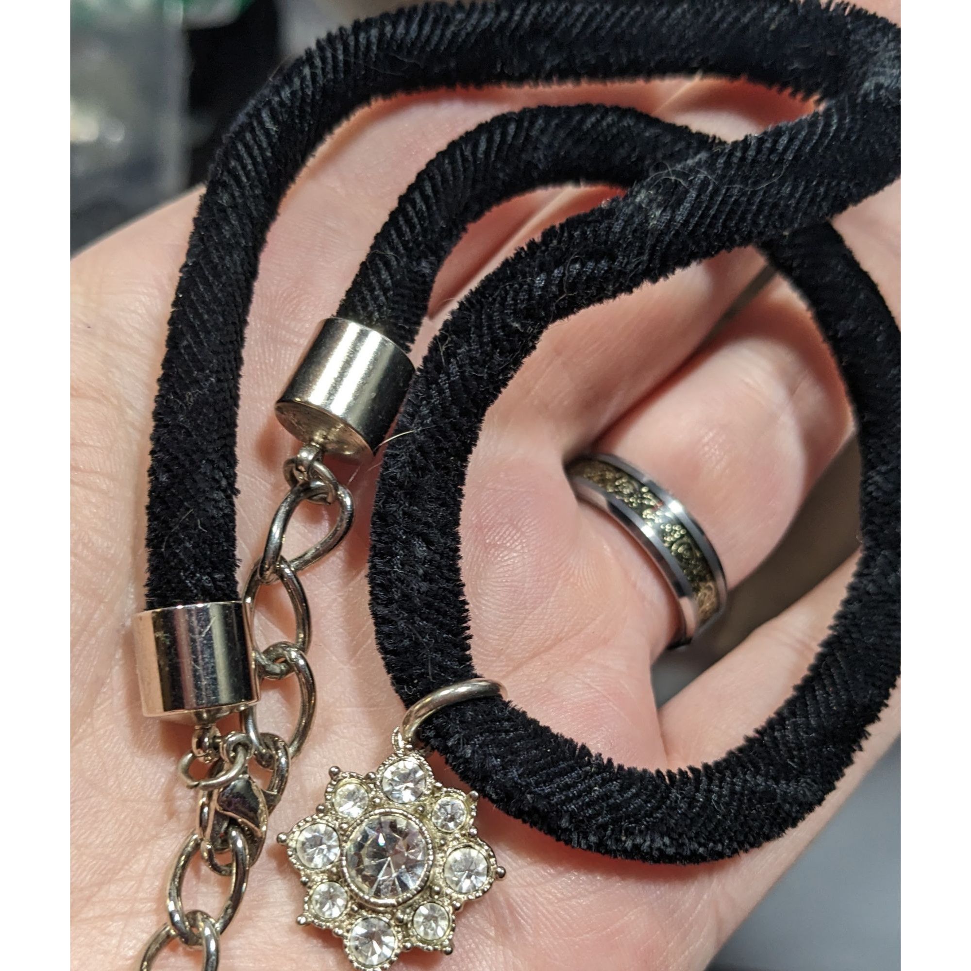 Other Vintage Avon Victorian Gothic Rhinestone Pendant Necklace On Size ONE SIZE - 3 Thumbnail