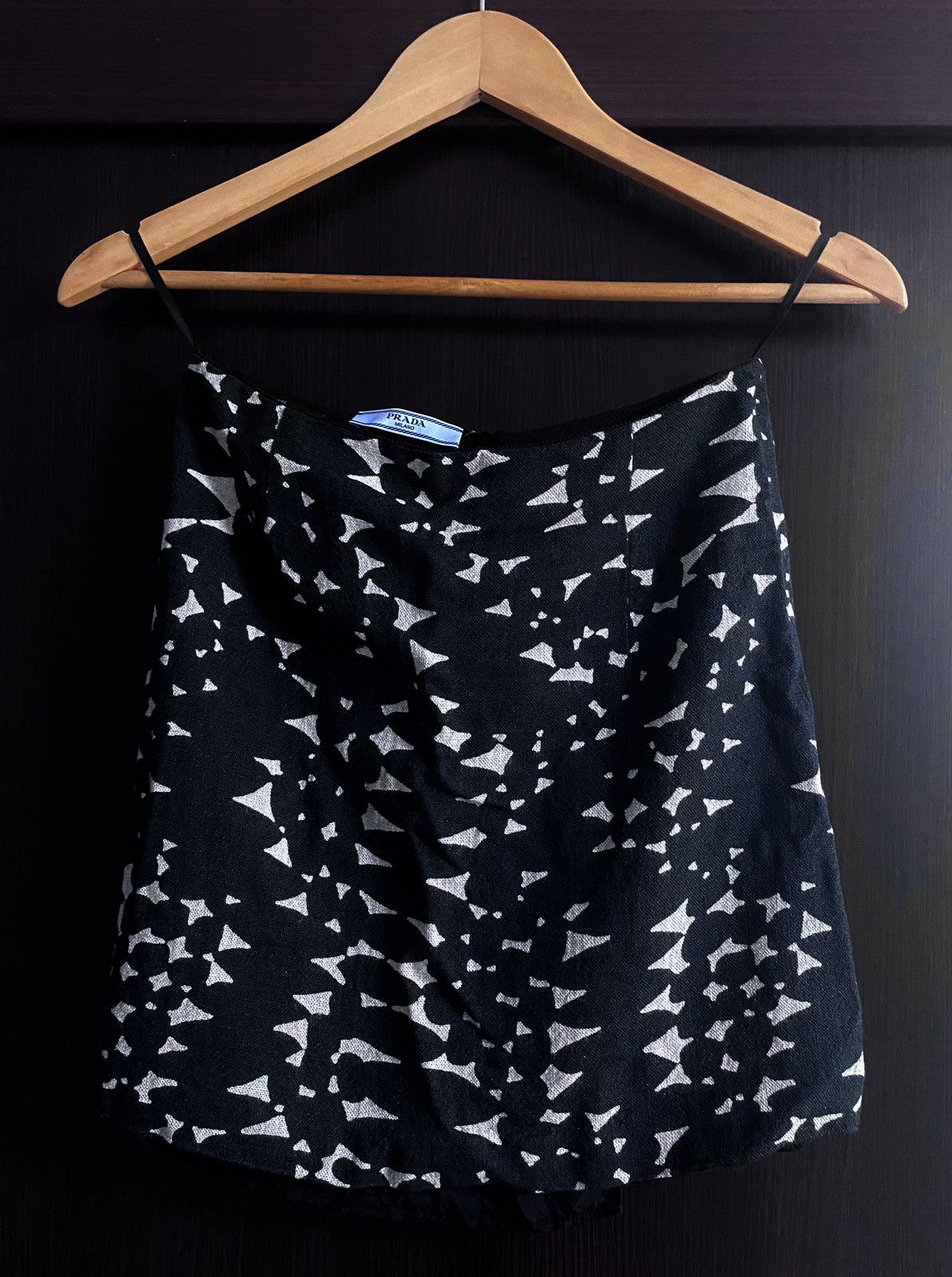Prada Women’s Prada Milano Viscose Black Printed Midi Skirt Size 25" / US 0 / IT 36 - 2 Thumbnail