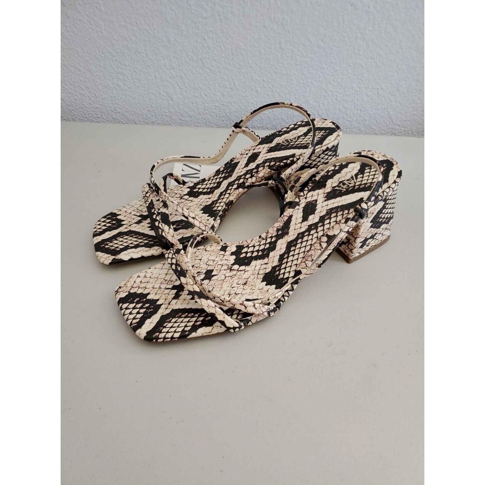 Zara Zara Sandals Women 8 EUR 39 Snake Print Square Toe Block Size US 8 / IT 38 - 3 Thumbnail