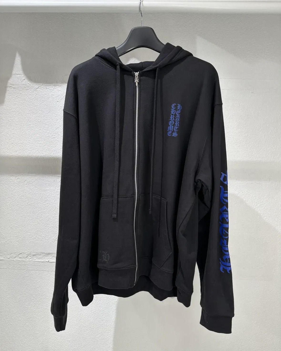 Chrome Hearts Vertical Logo Heavy Thermal Hood Zip Up Size US XXL / EU 58 / 5 - 1 Thumbnail