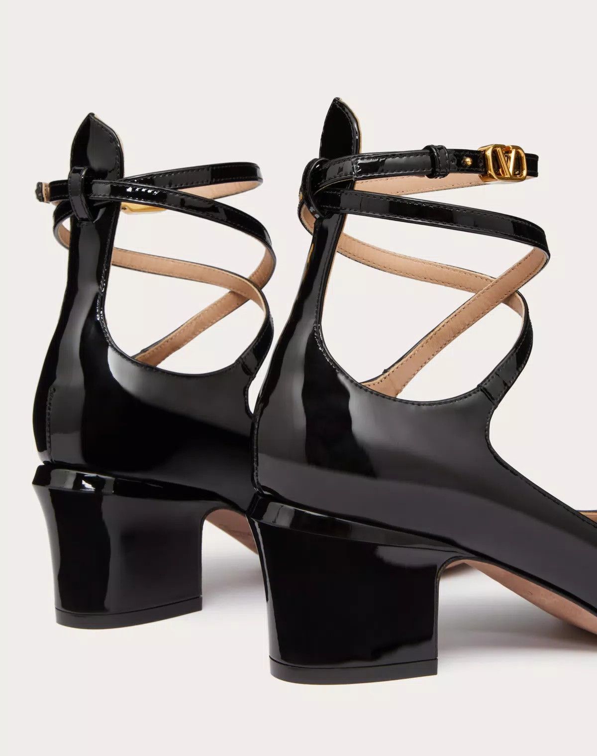Valentino o1s1wg110426 Tan-Go Patent Leather 70mm Pumps in Black Size US 6 / IT 36 - 5 Thumbnail