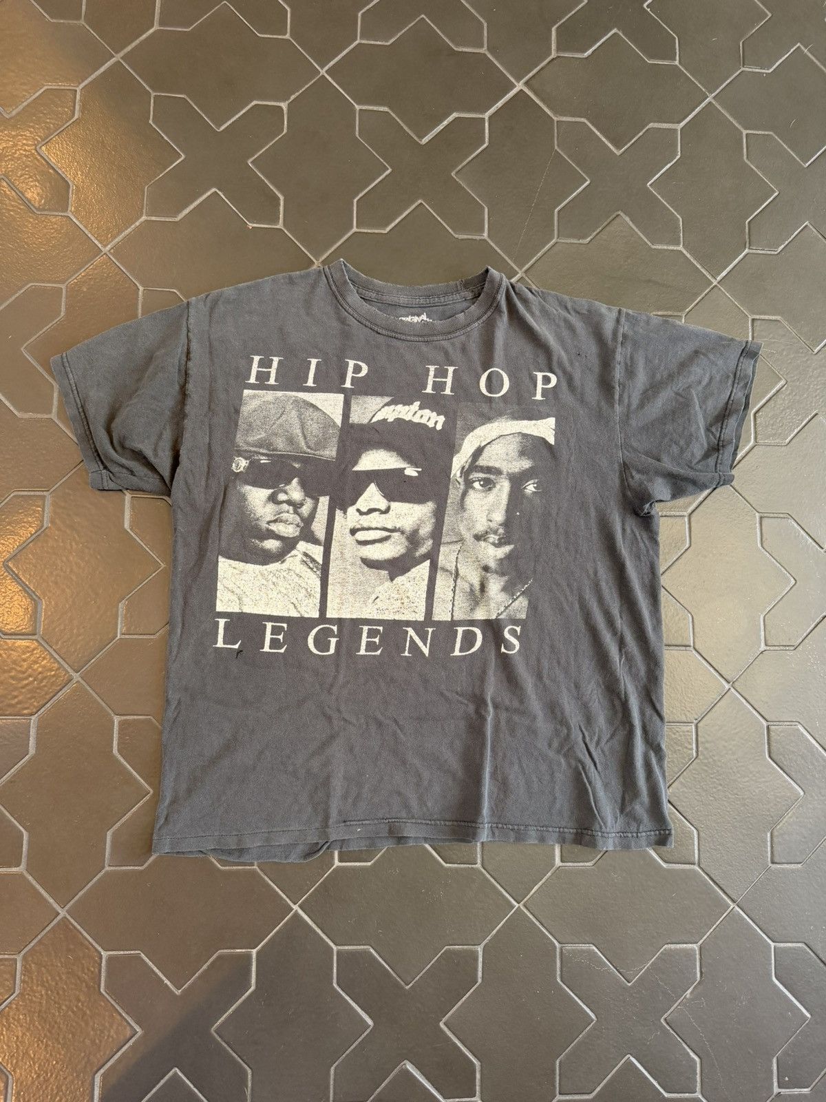 Band Tees Faded Hip Hop Legends Tee Size US L / EU 52-54 / 3 - 1 Thumbnail