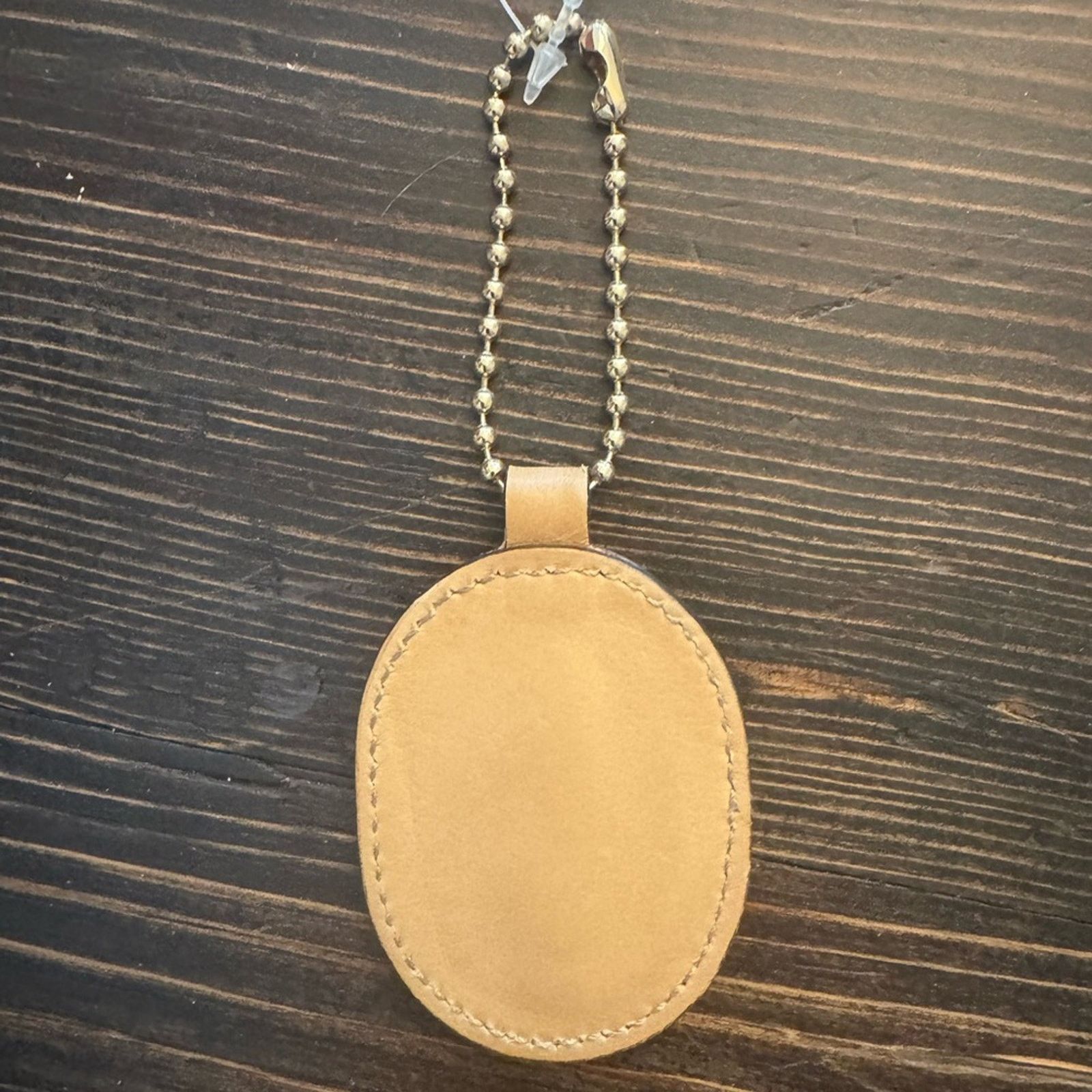 Gucci Gucci, gold logo,/tan leather, bag charm bag Size ONE SIZE - 4 Thumbnail