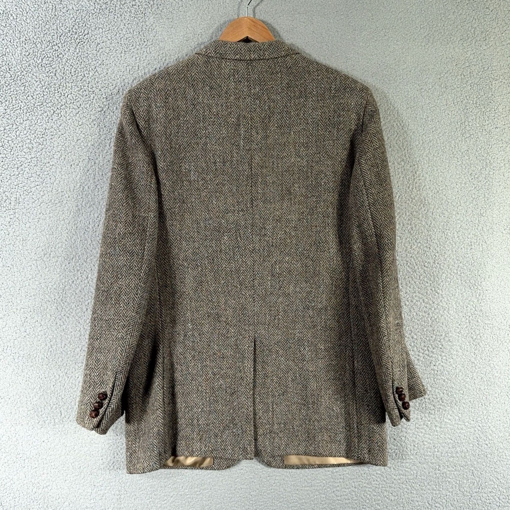 Harris Tweed VINTAGE Harris Tweed Blazer Sport Coat Wool 44 Long Herringbone USA Mens Long Coat 3-Button Notch Lapel Brown Size 44R - 2 Thumbnail