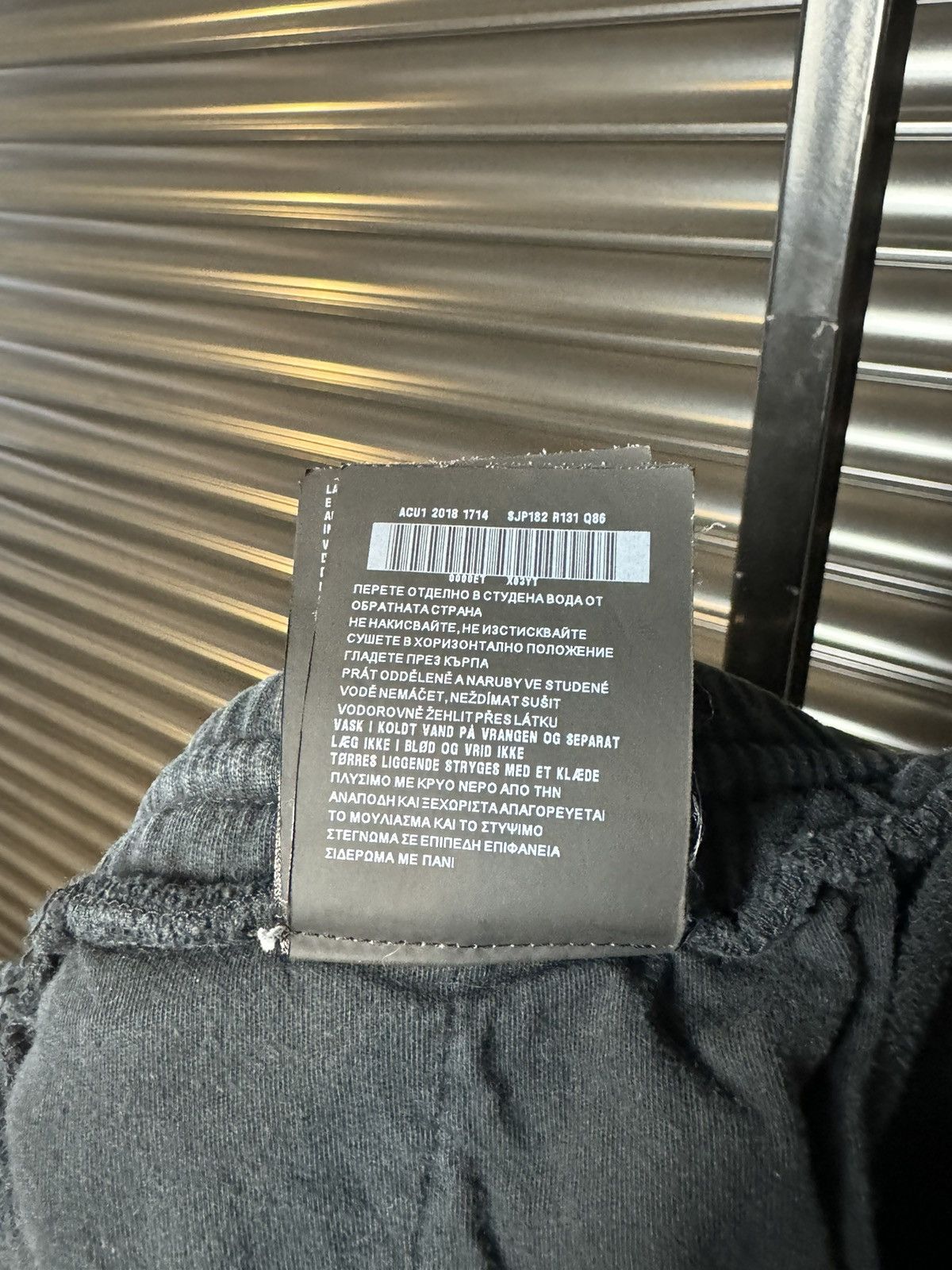Prada Prada Black Sweatpants Joggers Sweats 2018 - Size XXL Size US 34 / EU 50 - 14 Thumbnail