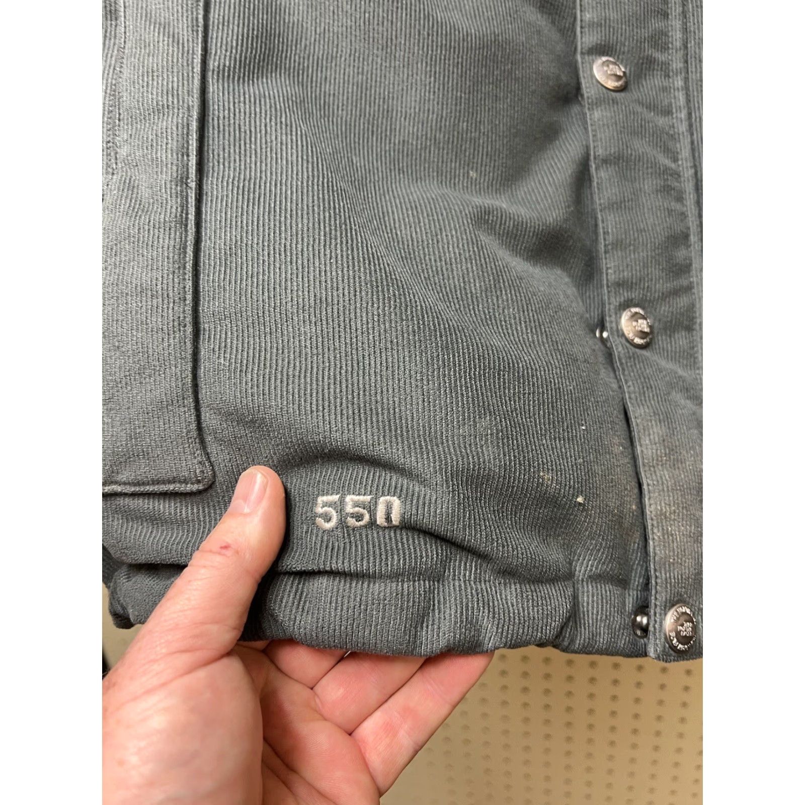 The North Face The North Face Vest Mens Medium Full Zip Corduroy Down 550 Puffy Ski Gray Size US M / EU 48-50 / 2 - 3 Thumbnail