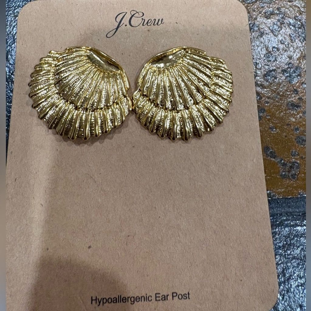 J.Crew J.Crew Gold Seashell Statement Stud Earrings – NWOT Size ONE SIZE - 1 Thumbnail
