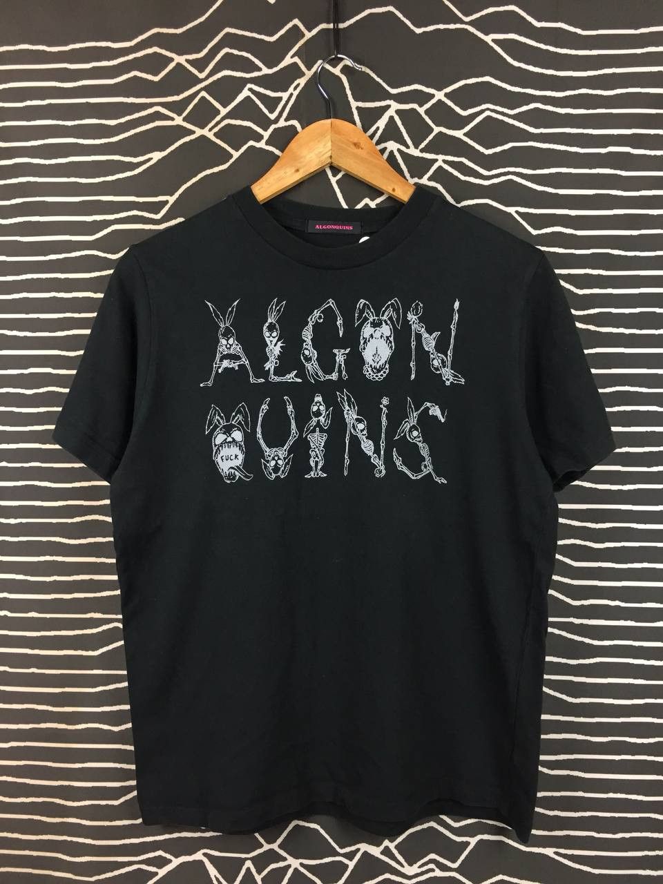 Japanese Brand Algonquins Japan Skull Bunny Bone Font Gothic Punk Tee Size US M / EU 48-50 / 2 - 1 Thumbnail
