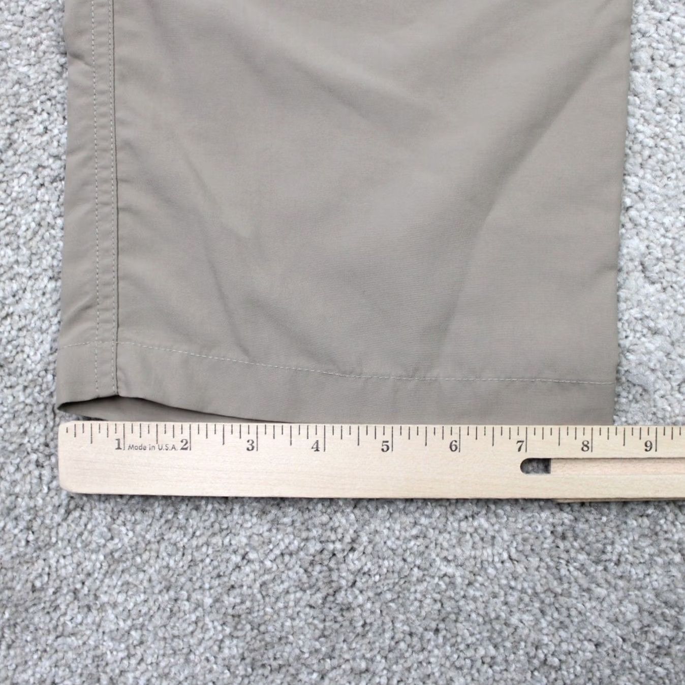 Mountain Hardwear Mountain Hardwear Jeans Mens 33x32 Beige Mountain Hardwear Jeans Mens 33x32 Beige Cargo Nylon Stretch 90s USA Mens Size US 33 - 4 Thumbnail
