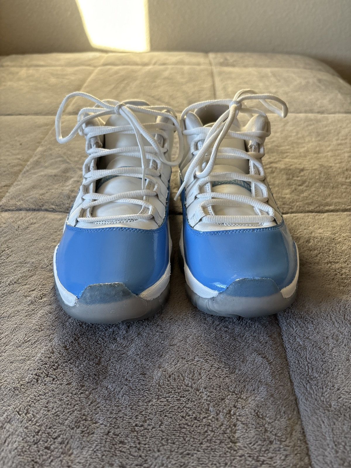 Jordan Brand Nike Air Jordan 11 Low Retro UNC Size US 9 / EU 42 - 4 Thumbnail