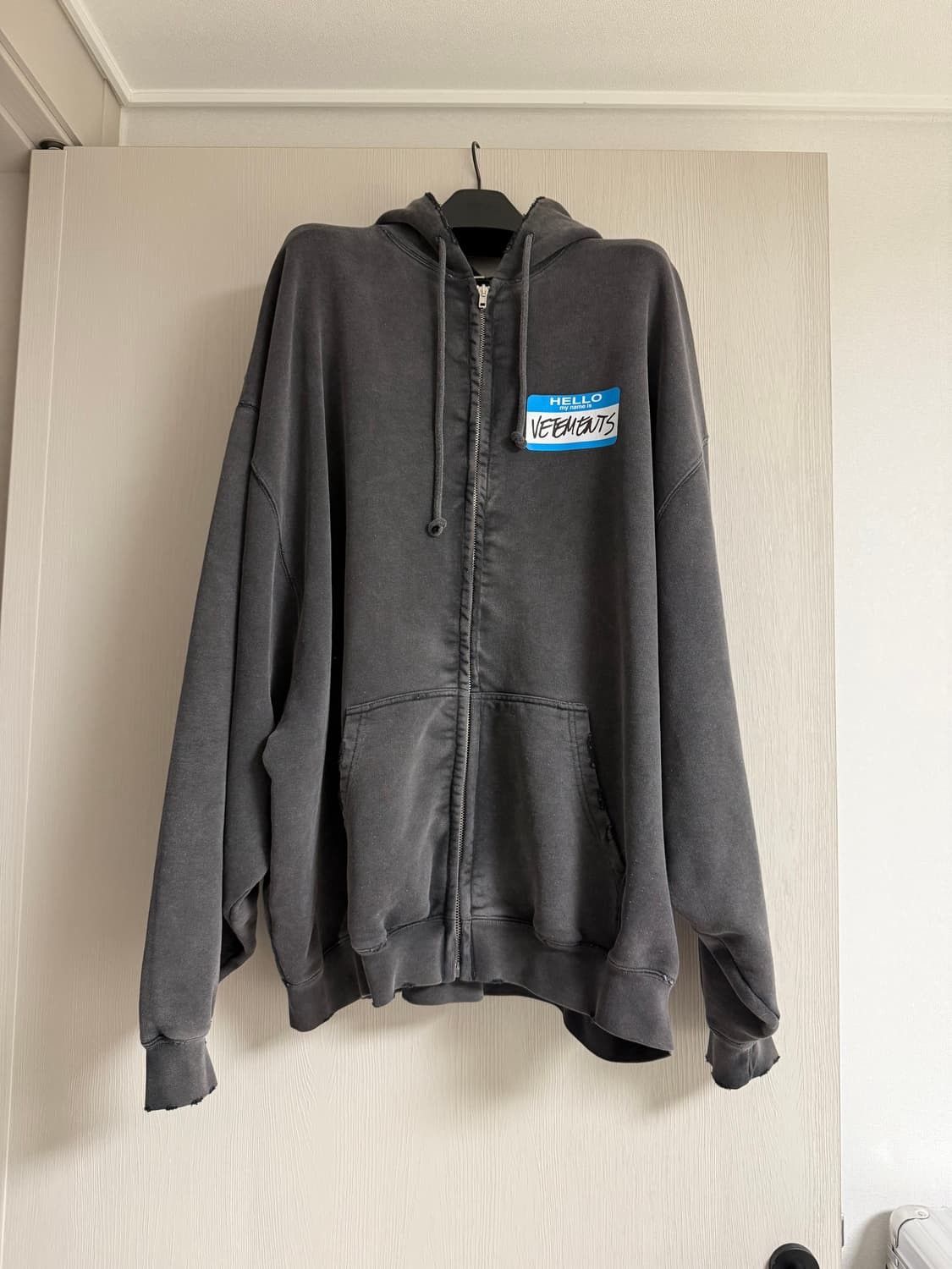 Vetements Vetements ‘My Name Is’ Zip Hoodie Size US M / EU 48-50 / 2 - 1 Thumbnail