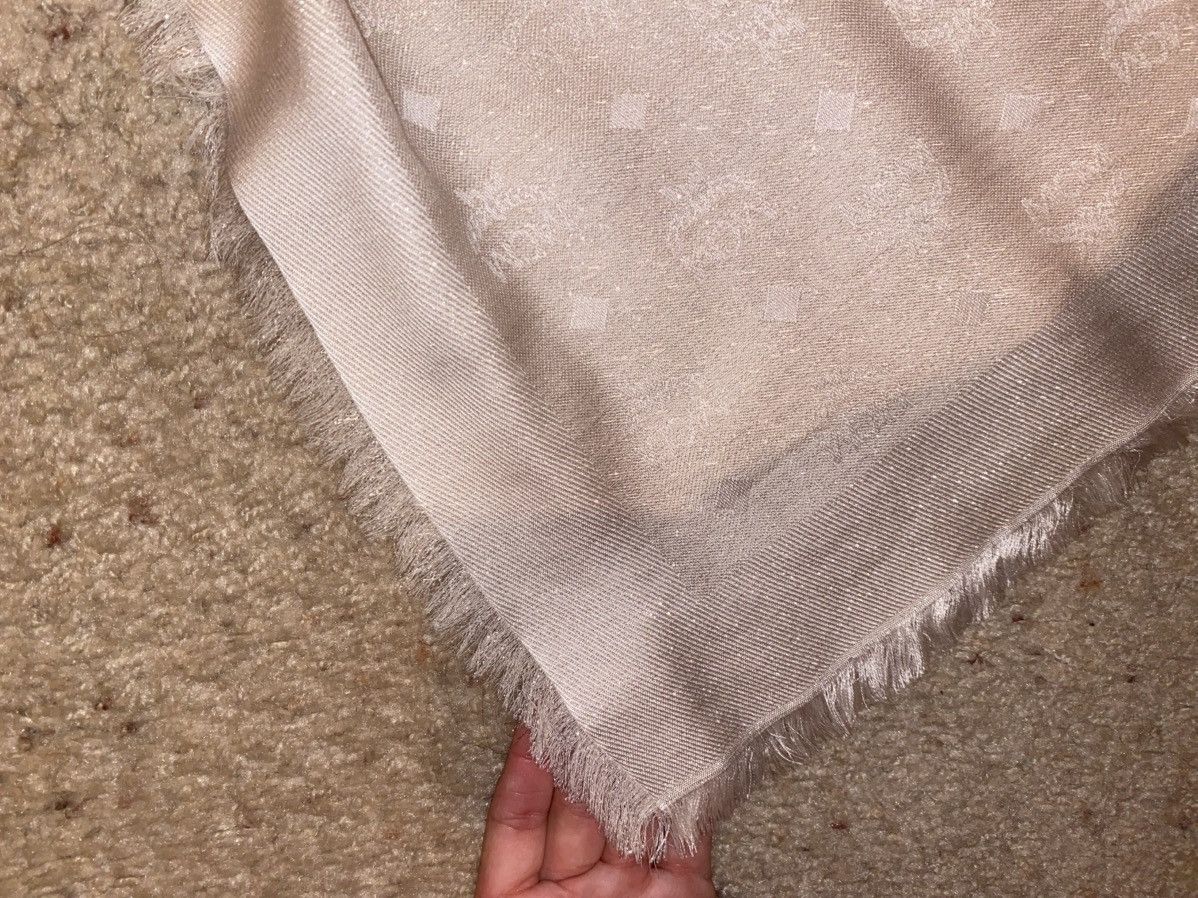 MCM Glitter Champagne MCM Scarf Size ONE SIZE - 5 Thumbnail
