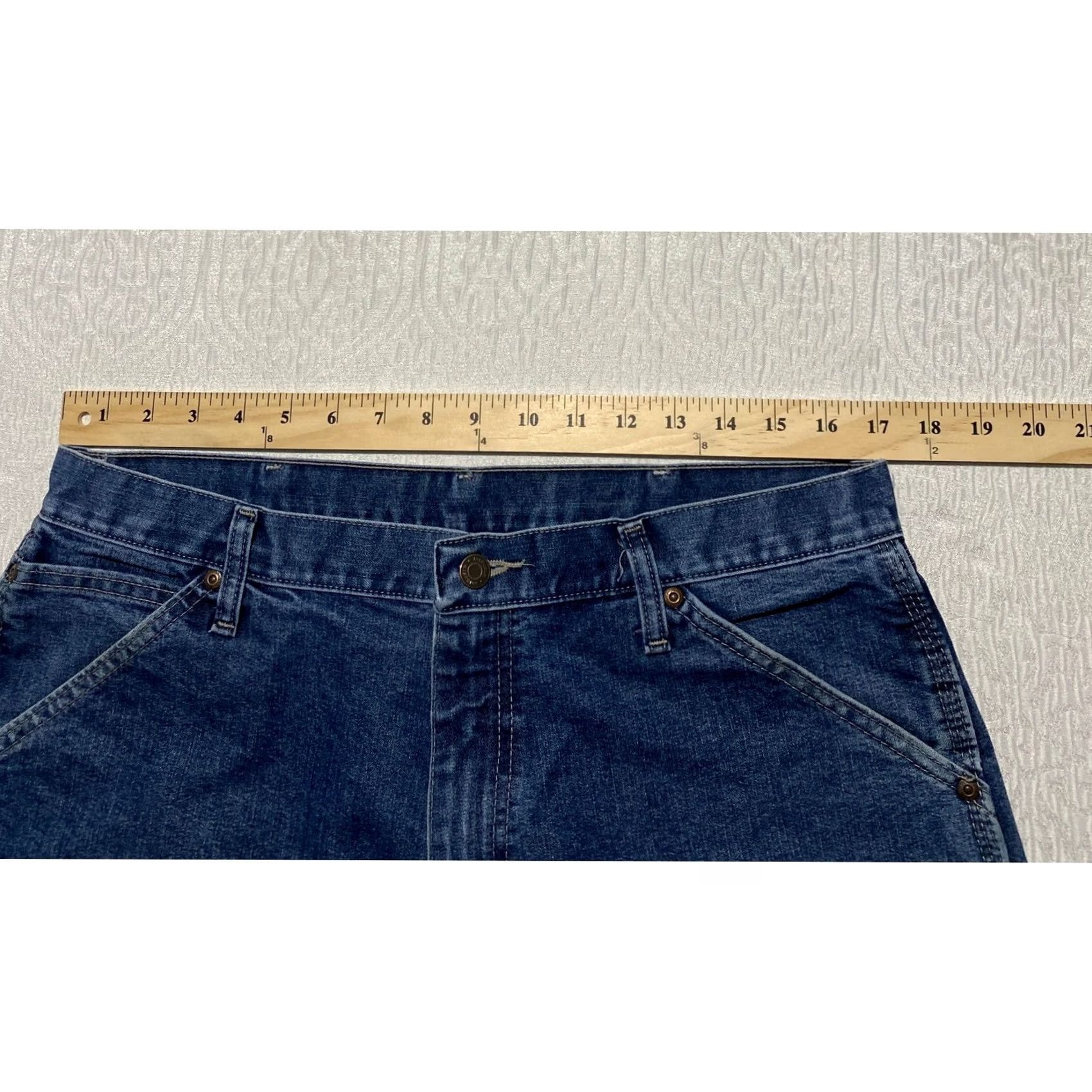 Wrangler Wrangler Jeans Carpenter 34x30 Blue Medium Wash Denim Relaxed Fit Utility Pockets Logo Men Regular Inseam 30 Cargo Pocket Workwear Size US 34 / EU 50 - 3 Thumbnail