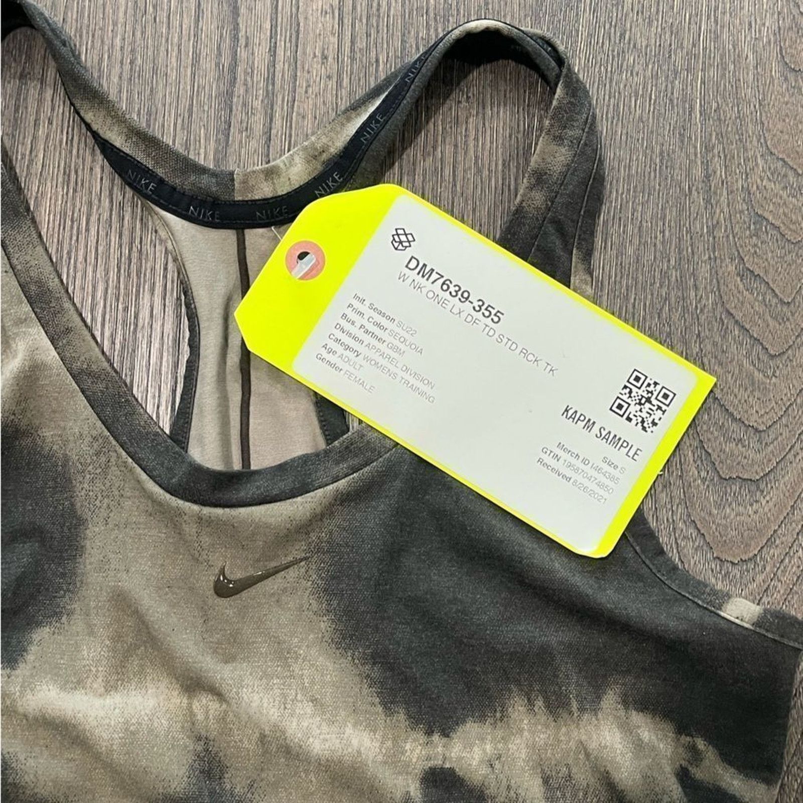 Nike NWT Nike Women's Dri-FIT One Luxe Tie-Dye Tank Top SIZE: S Size S / US 4 / IT 40 - 3 Thumbnail