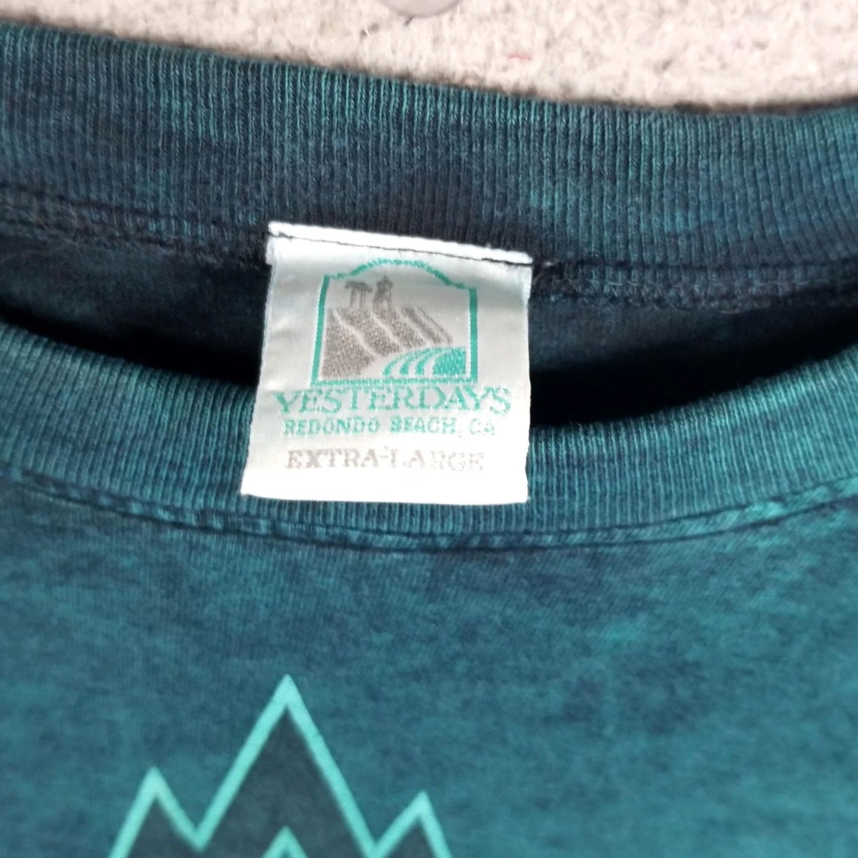 Vintage VINTAGE Yesterday's Six Flags Magic Mountain Shirt Mens XL Blue Graphic Tee Size US XL / EU 56 / 4 - 3 Thumbnail