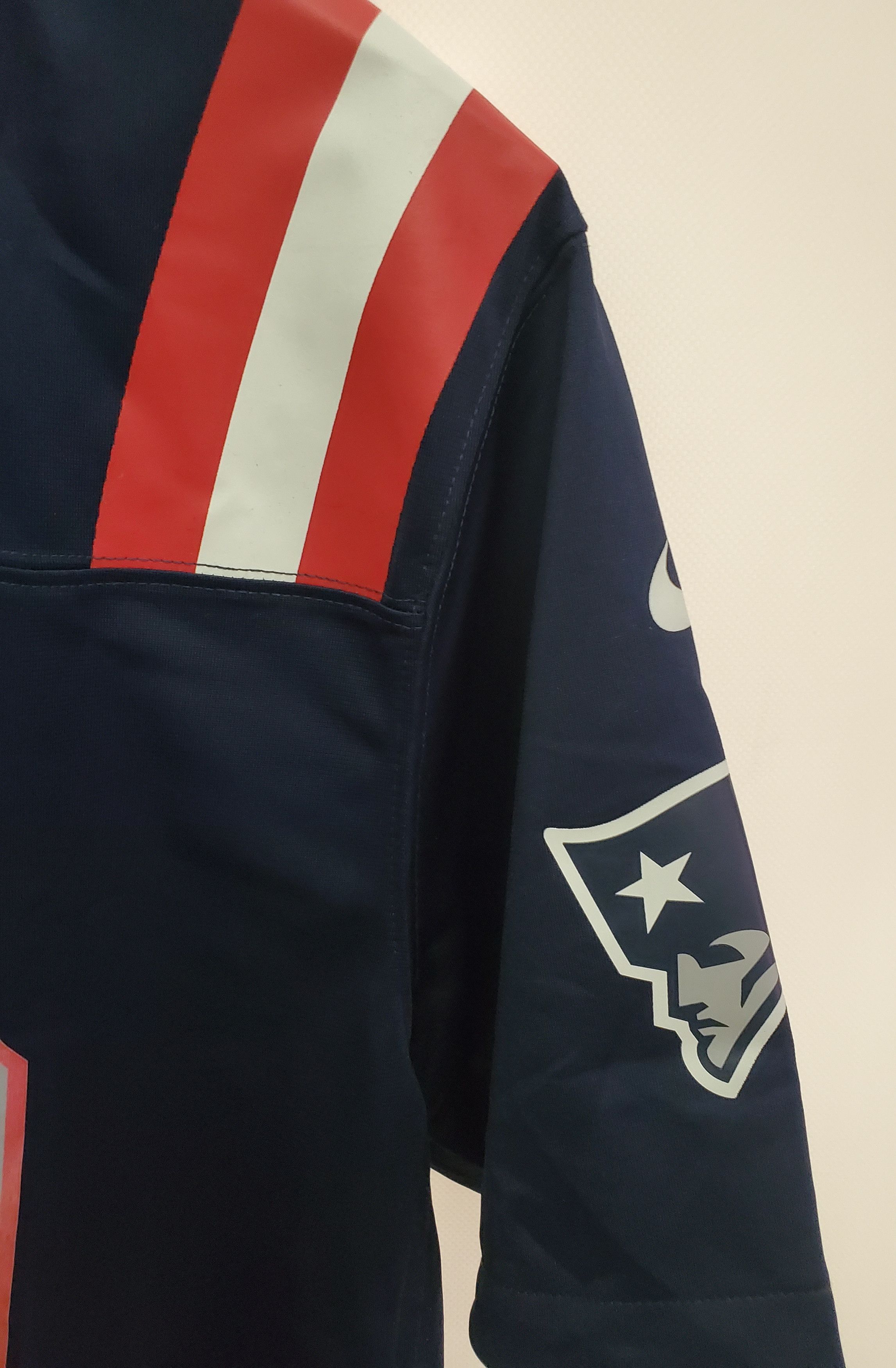 NFL × Nike Nike HFL Mac Jones New England Patriots jersey size M Size US M / EU 48-50 / 2 - 4 Thumbnail