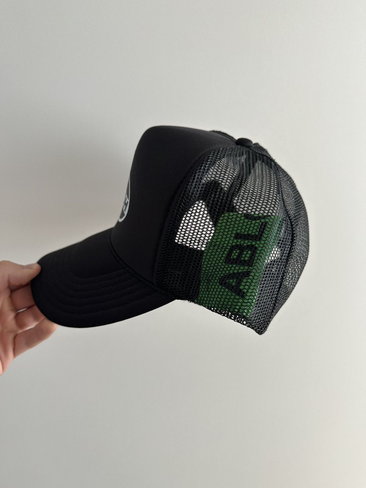 Virgil Abloh Virgil Abloh Brooklyn Museum Trucker Hat Size ONE SIZE - 2 Thumbnail